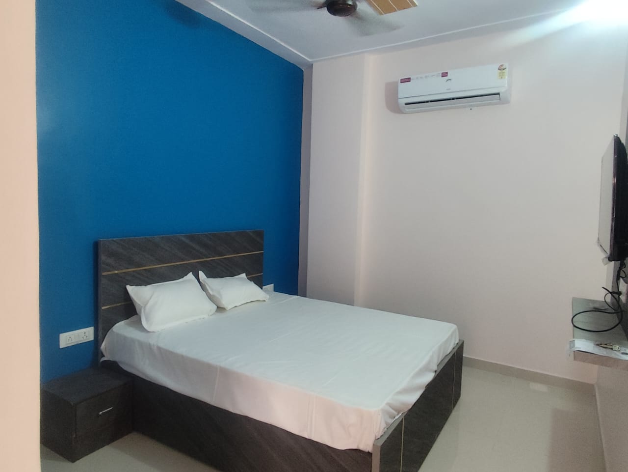 Naman Hotel Main View